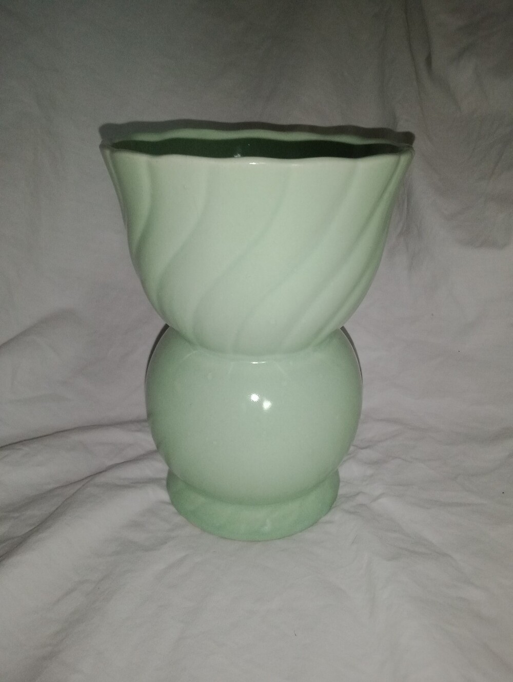 Vintage Ceramic Seafoam Green Wave Vase Planter USA Brush McCoy 6 7/8" Tall